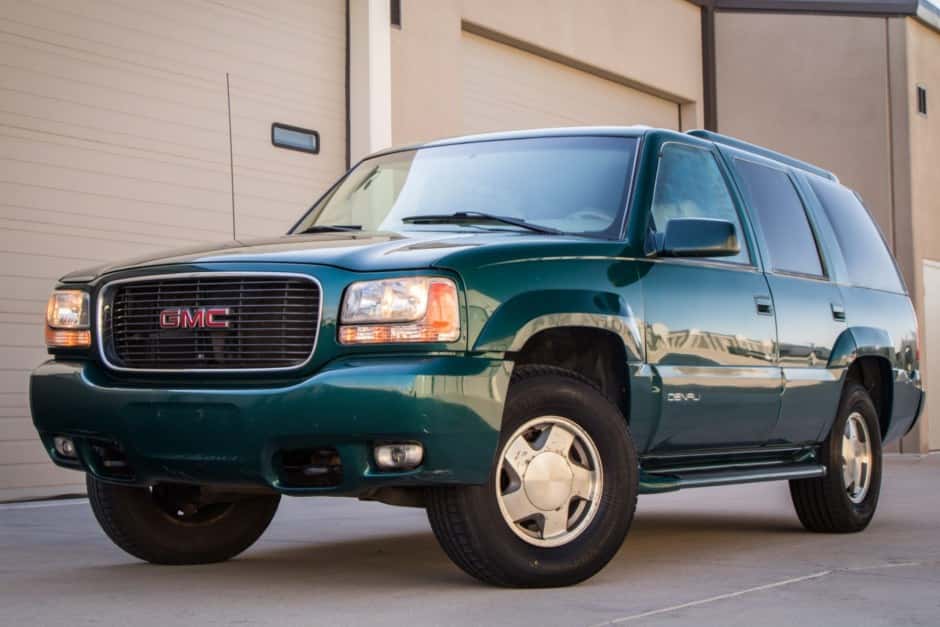 2000 GMC Yukon GMT400 sold for $10,400