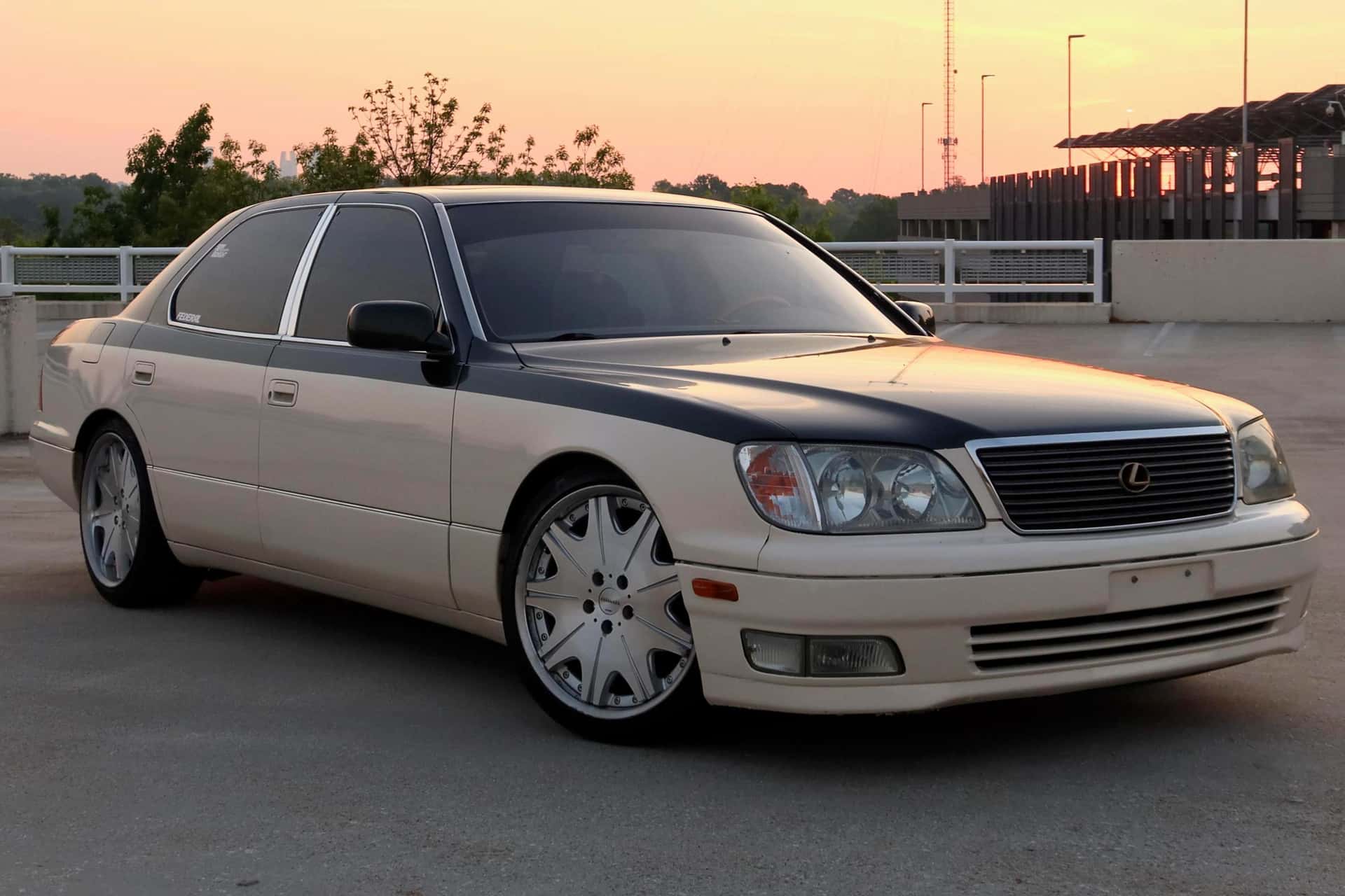 1999 Lexus LS sold for $4,950