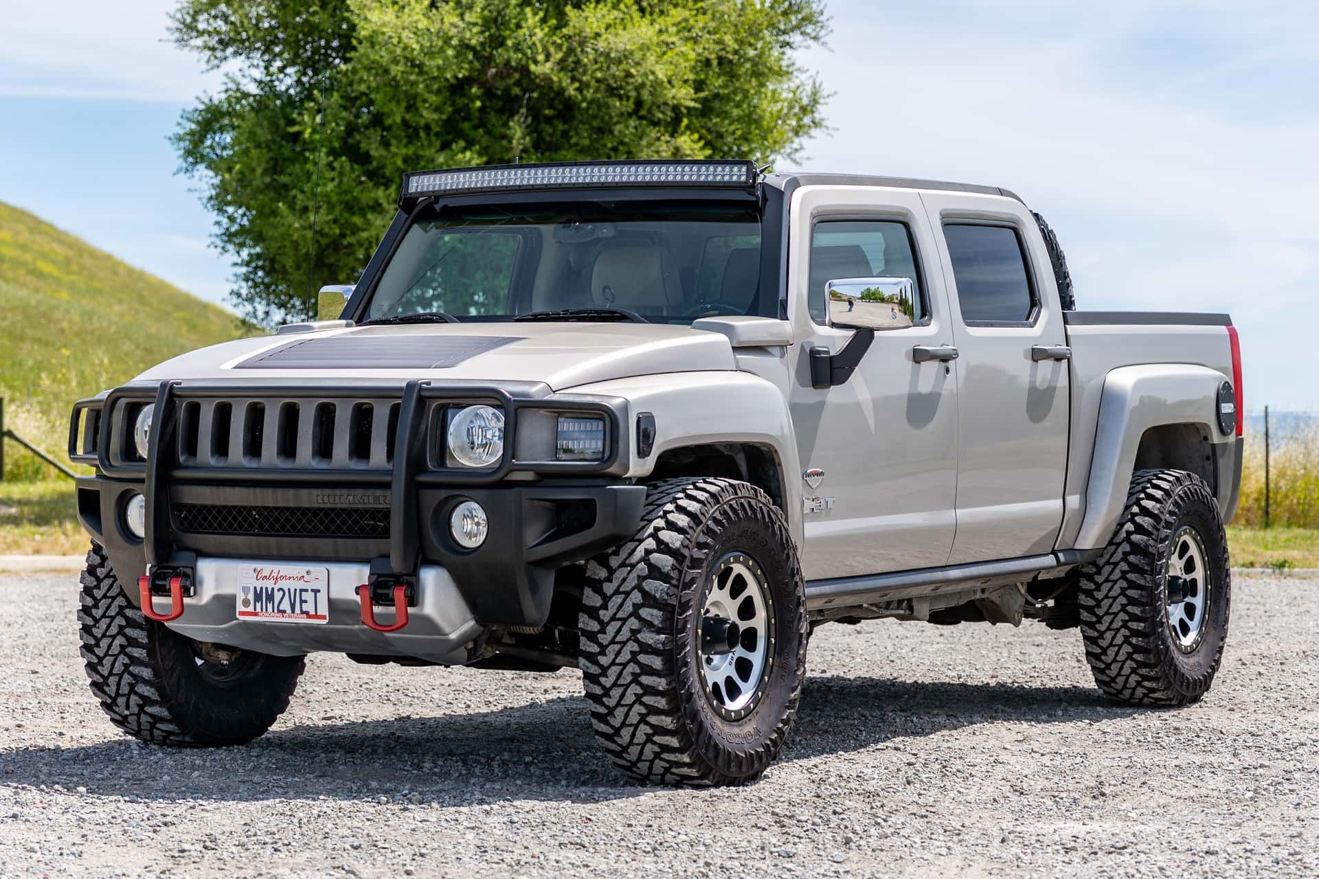 2009 Hummer H3T sold for $28,500