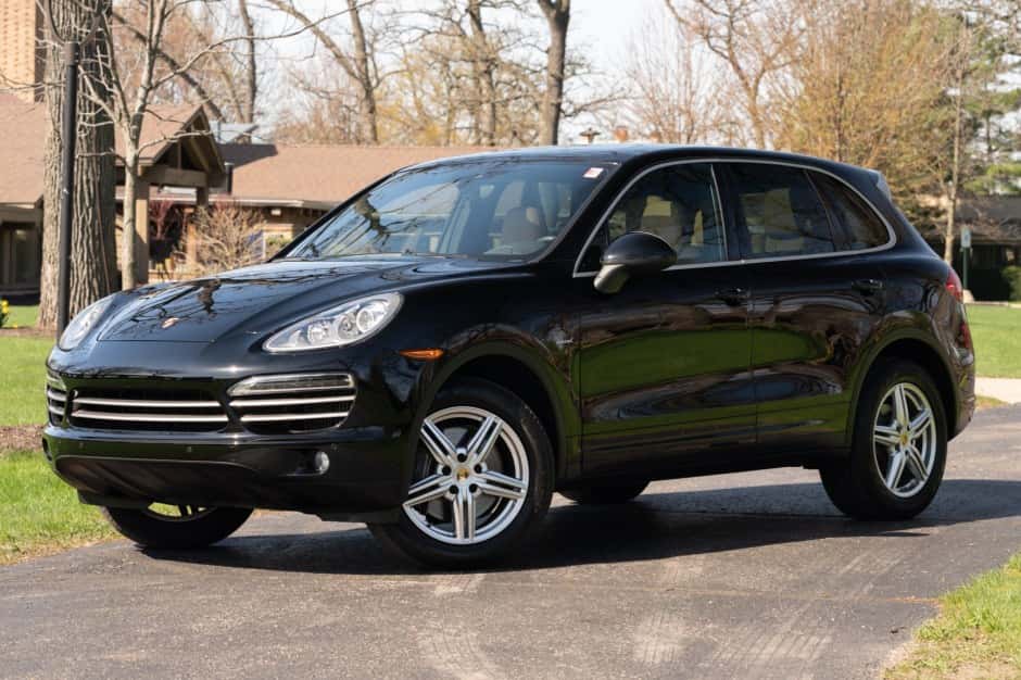 2014 Porsche 958 Cayenne (2011-2018) sold for $33,500