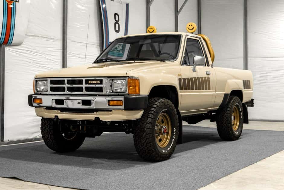 1985 Toyota Pickup (N50/N60/N70 1984-1988) sold for $26,000
