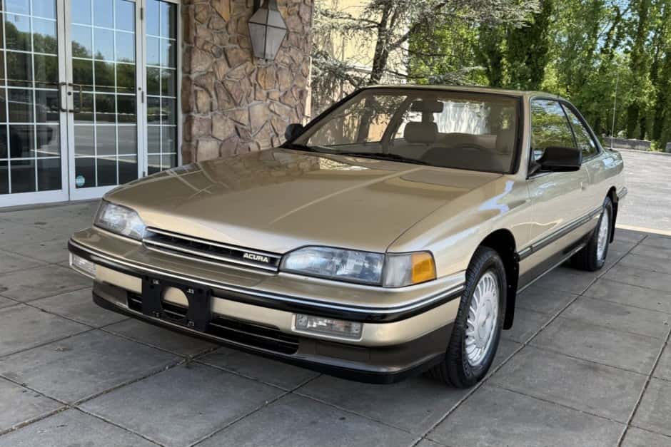 1989 Acura Legend sold for $6,300