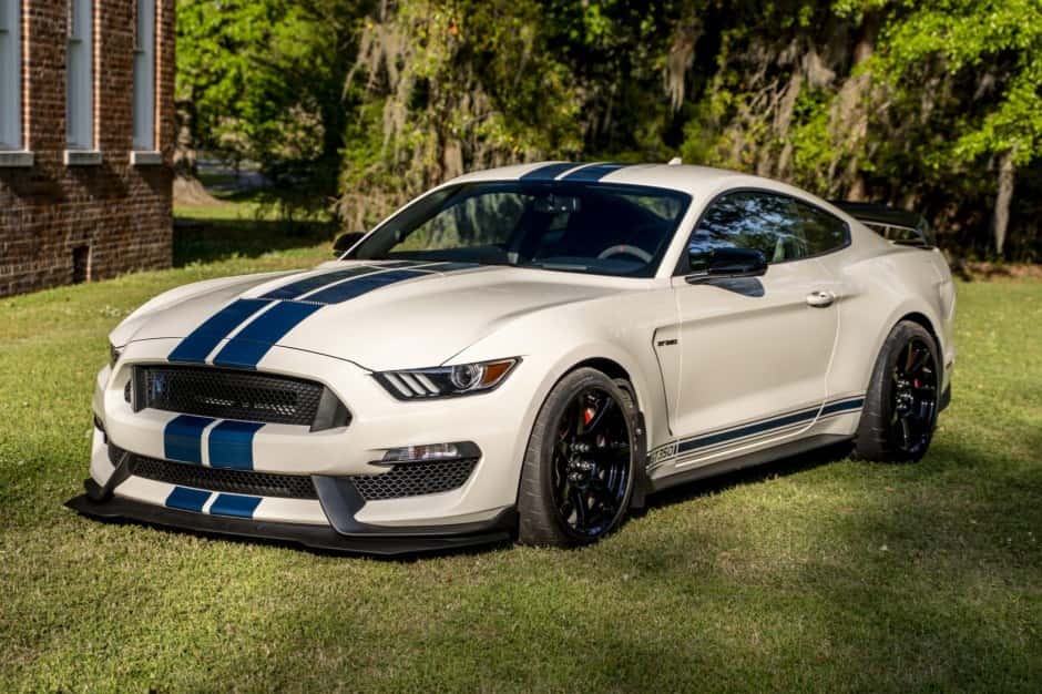 2020 Ford S550 Shelby Mustang sold for $121,000