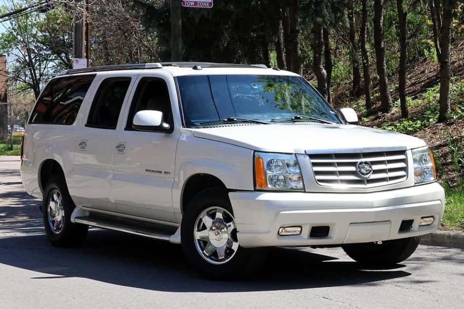 2004 Cadillac Escalade & EXT GMT800 (2002-2006) sold for $13,000