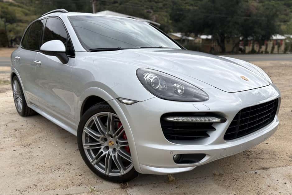2014 Porsche 958 Cayenne (2011-2018) sold for $36,750