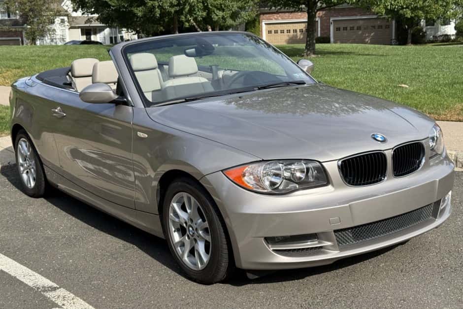 2009 BMW E82/E88 1-Series sold for $12,000