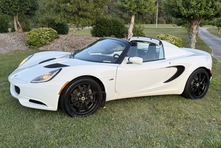 2011 Lotus Elise sold for $79,000