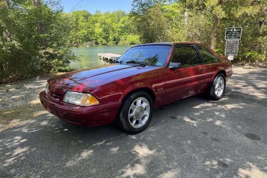 1993 Ford Fox-Body Mustang sold for $26,000