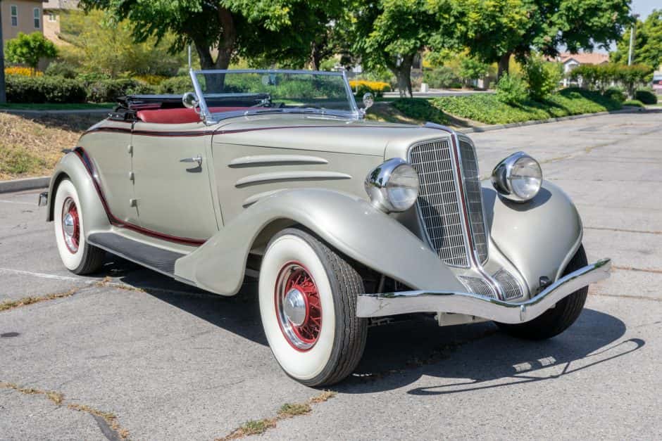 1934 Auburn 8 sold for $71,000