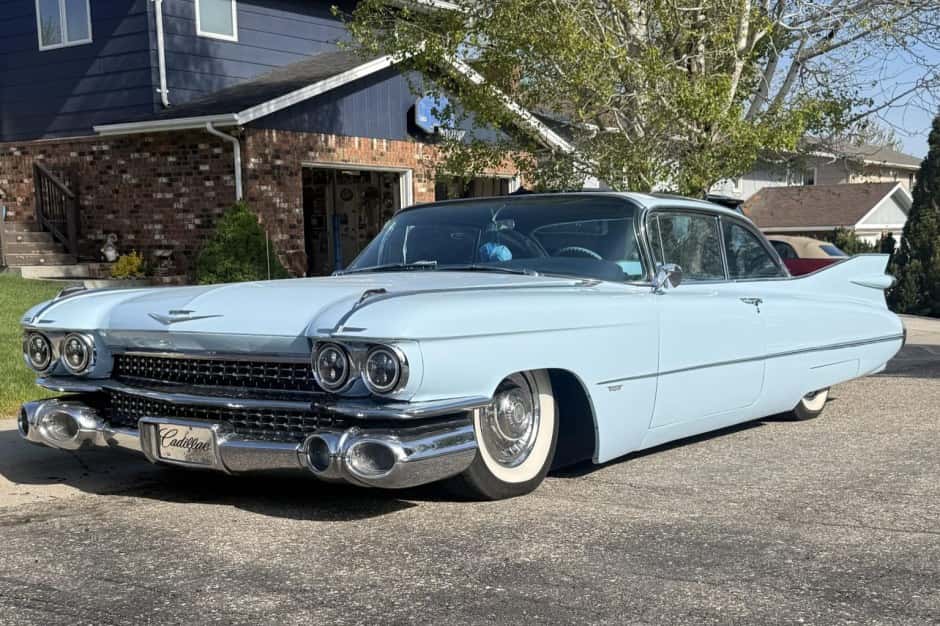 1959 Cadillac Series 62 sold for $30,750