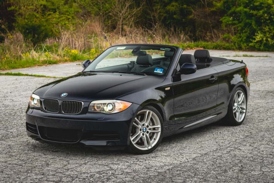 2013 BMW E82/E88 1-Series sold for $21,100