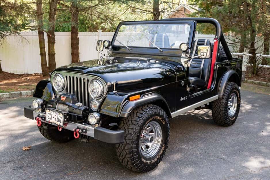 1985 Jeep CJ-7 sold for $21,000