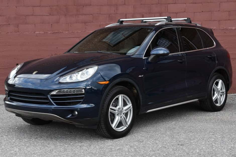2013 Porsche 958 Cayenne (2011-2018) sold for $14,000