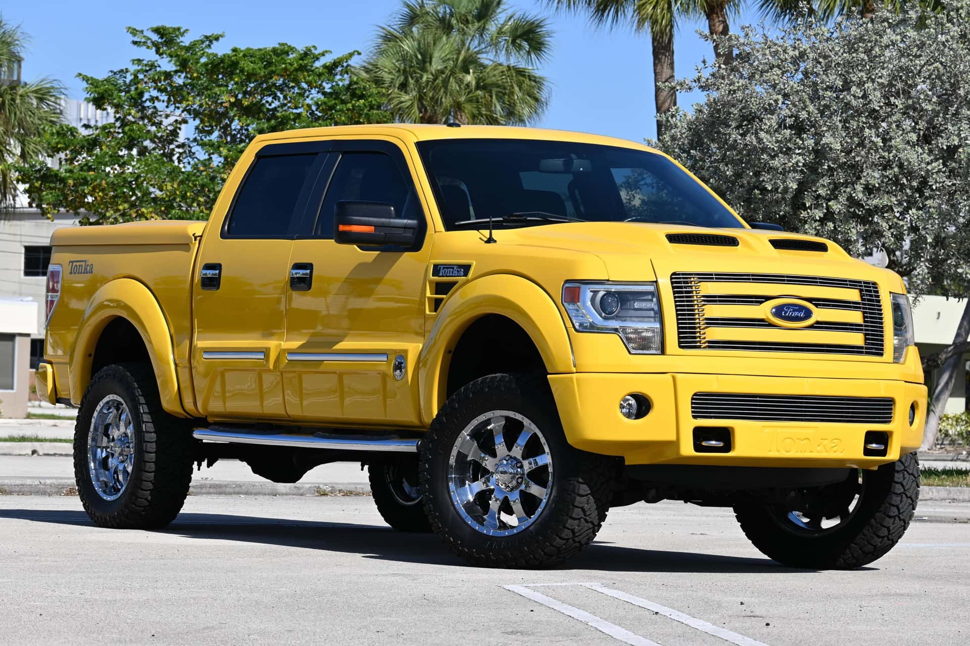 2014 Ford F-150 sold for $32,250