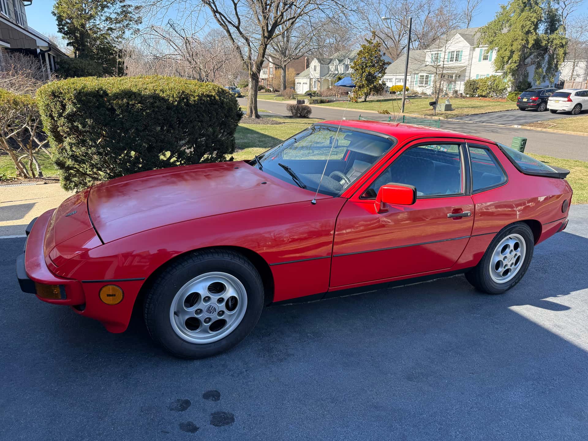 1987 Porsche 924S sold for $7,750