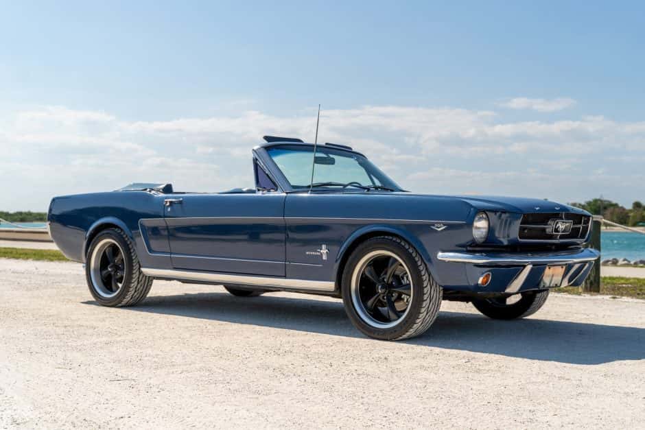 1965 Ford Mustang 1964.5-1966 sold for $26,250