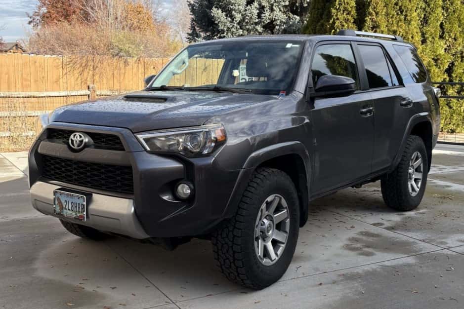 2014 Toyota 4Runner (N280) sold for $25,000