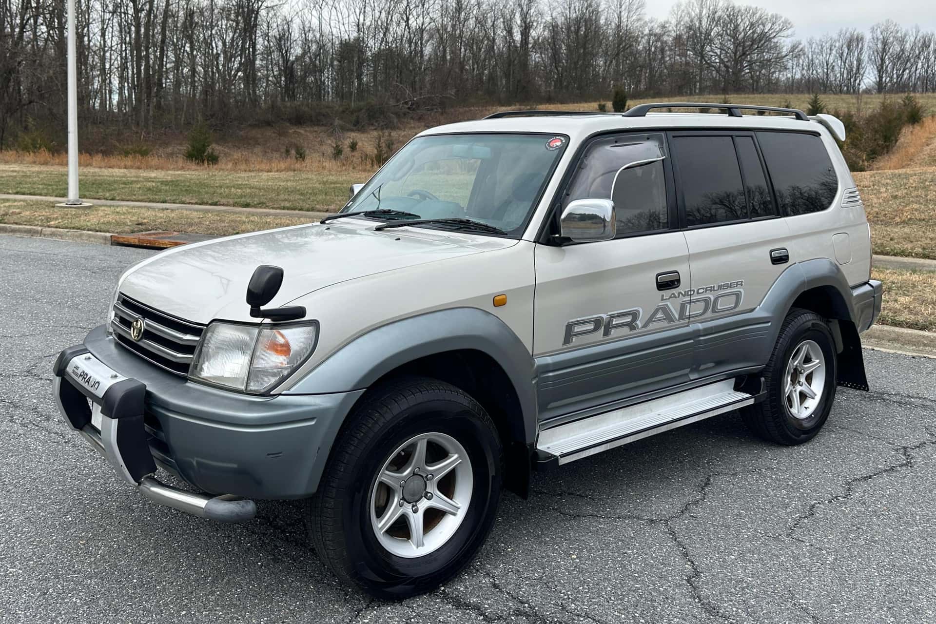 1997 Toyota Land Cruiser sold for $13,200