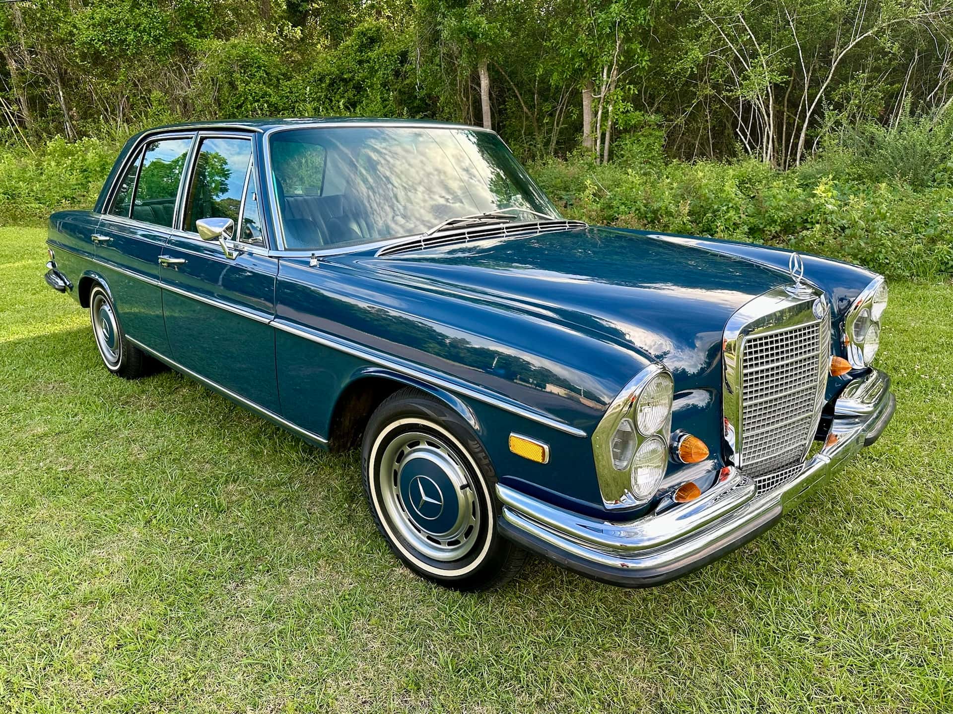 1969 Mercedes-Benz 280S sold for $14,750