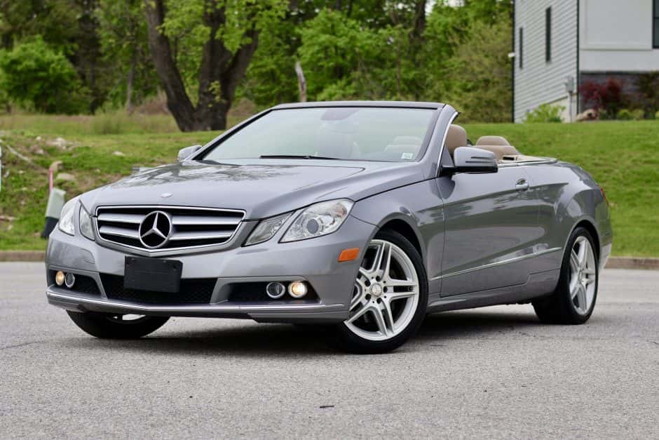2011 Mercedes-Benz C207 E-Class Coupe/Cabriolet sold for $19,045