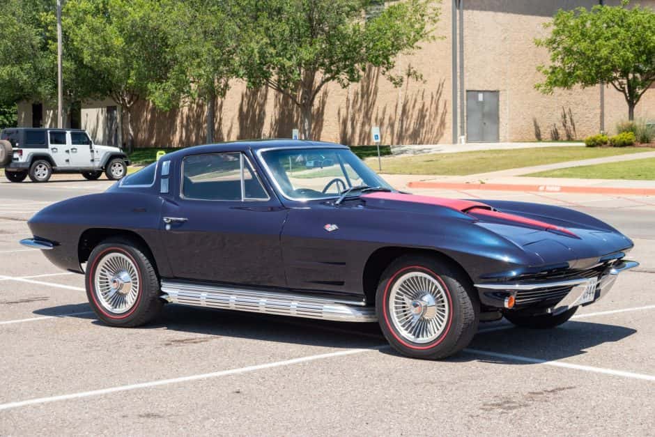 1964 Chevrolet Corvette C2 (1964) sold for $62,000