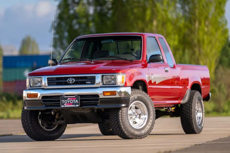 1992 Toyota Pickup (N80/90/100/110 1989-1997) sold for $16,000