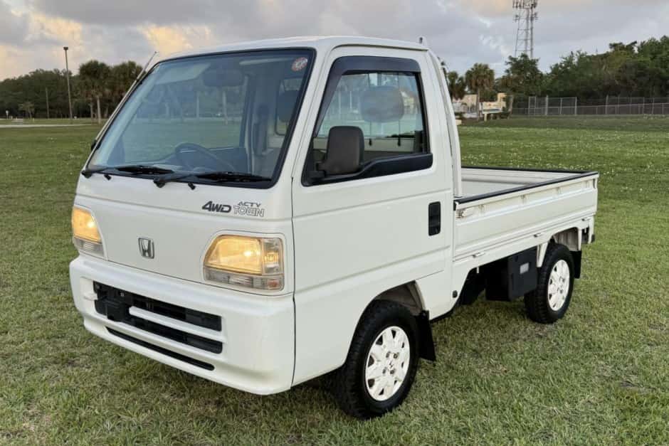 1997 Honda Acty sold for $9,600
