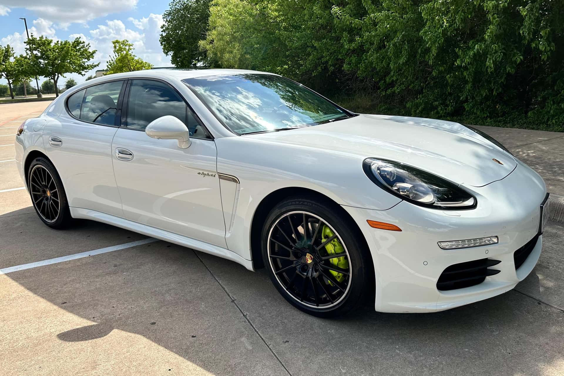 2016 Porsche Panamera sold for $25,000