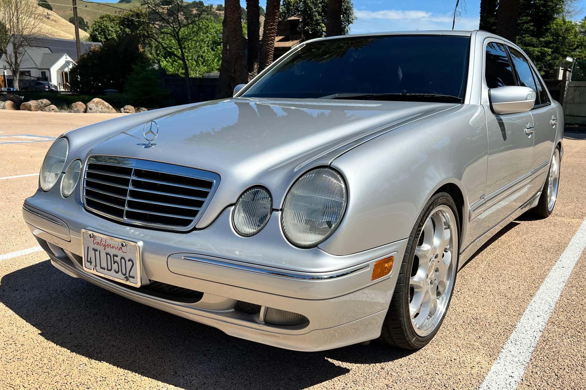 2001 Mercedes-Benz E-Class sold for $17,000