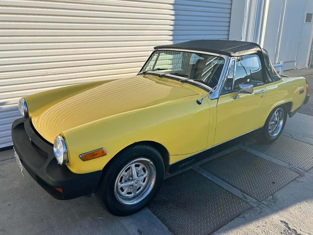 1979 MG Midget sold for $2,750