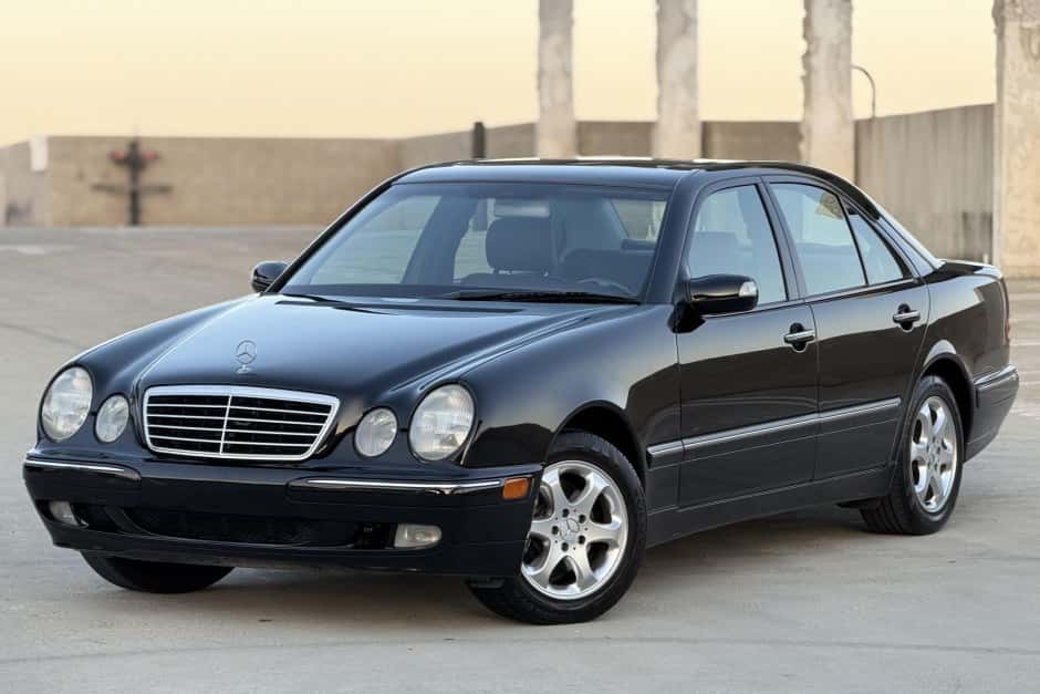 2002 Mercedes-Benz W210 E-Class sold for $5,999