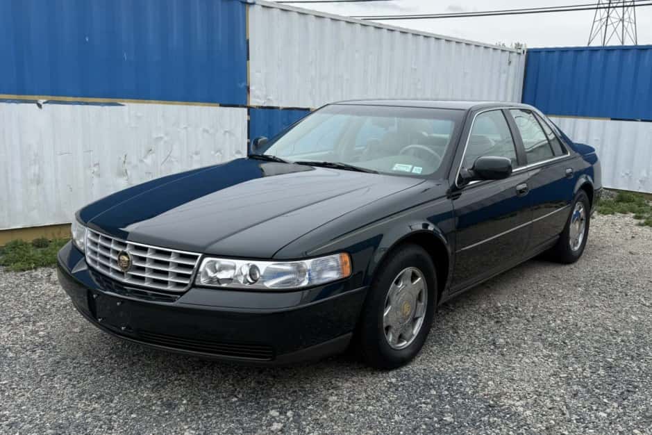 1999 Cadillac Seville sold for $15,001