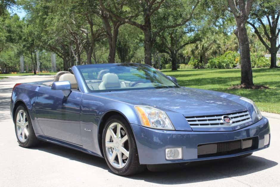2005 Cadillac XLR sold for $19,500