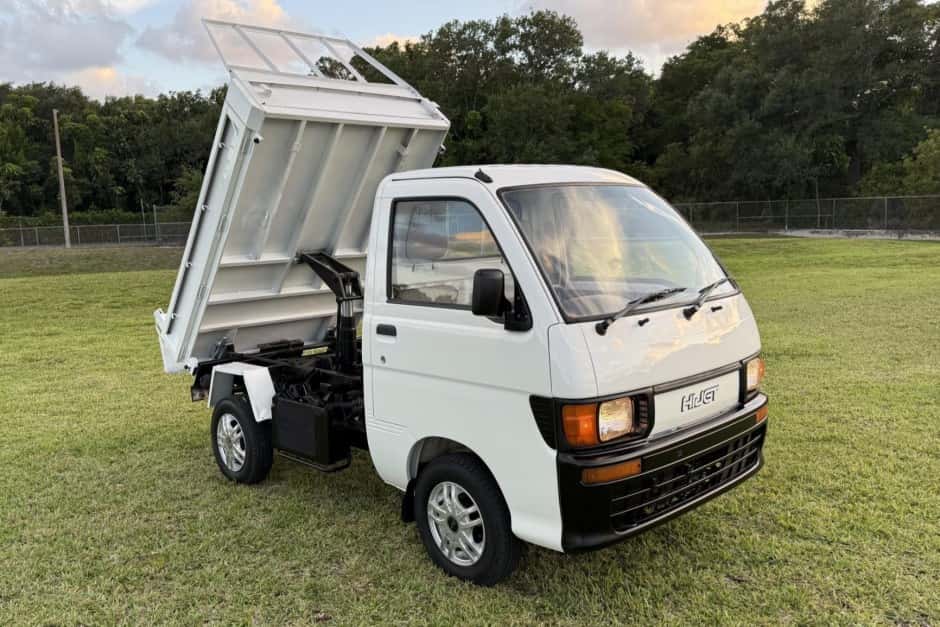 1995 Daihatsu Hijet sold for $10,000