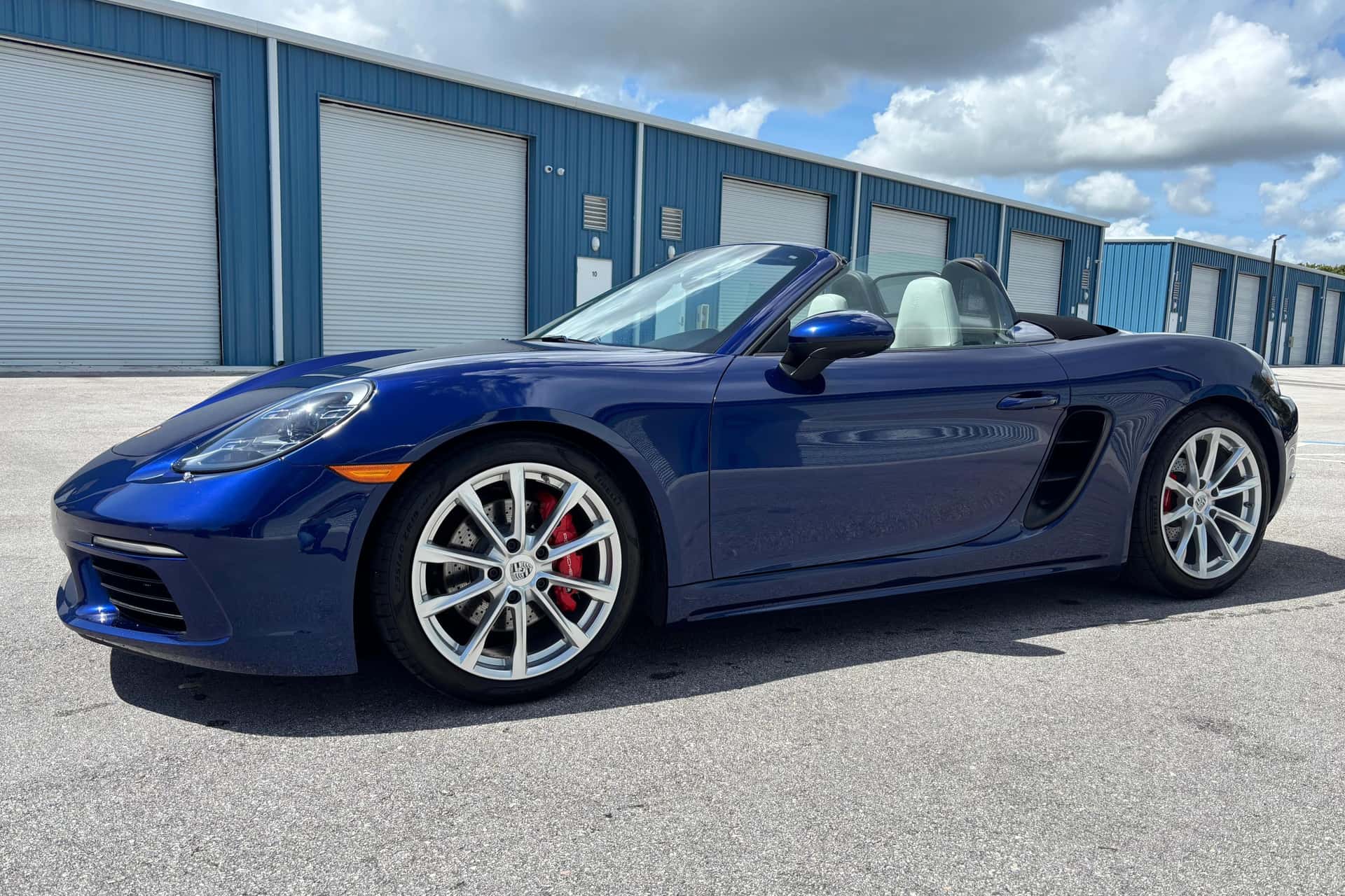 2022 Porsche 718 Boxster sold for $65,000