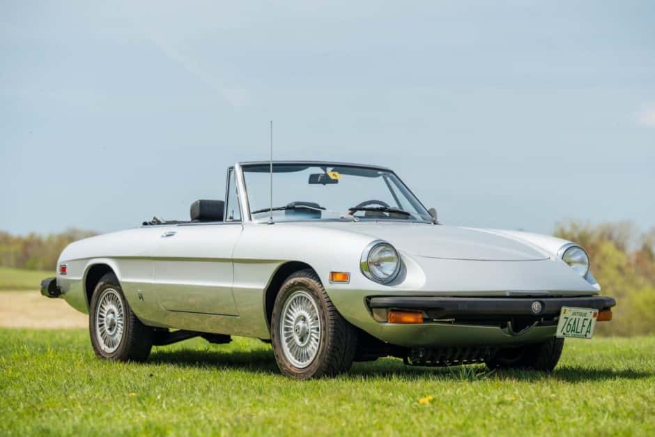 1976 Alfa Romeo 105/115 Spider Series 2 sold for $11,500
