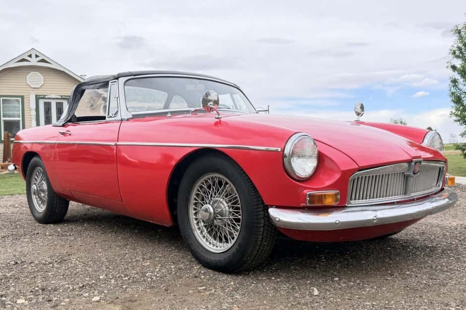 1963 MG MGB sold for $14,250
