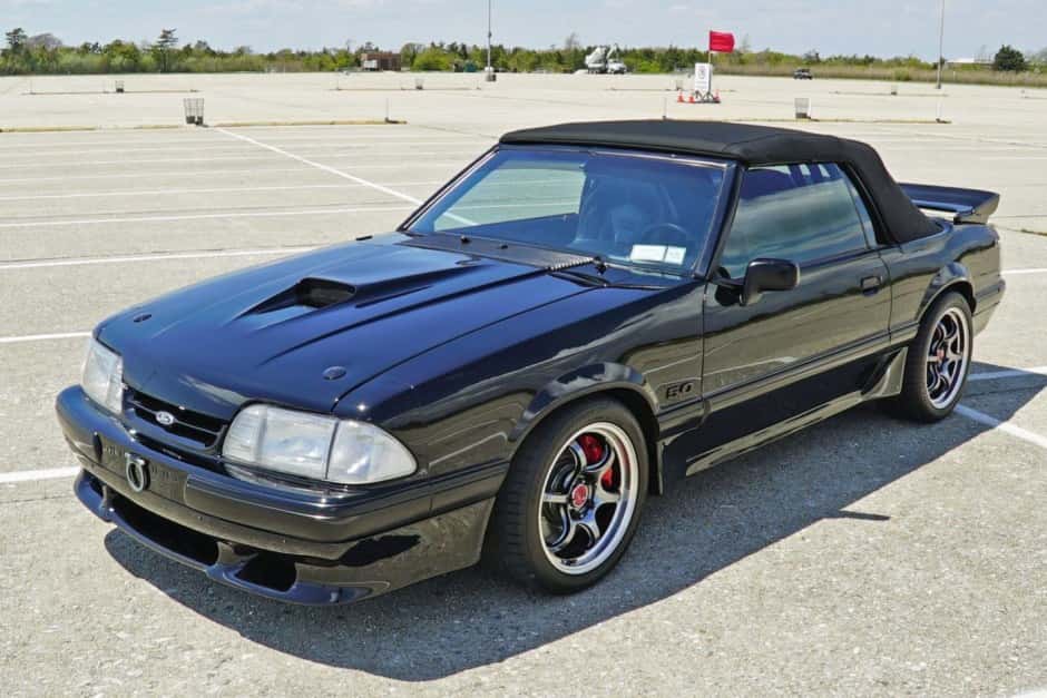 1991 Ford Fox-Body Mustang sold for $32,500