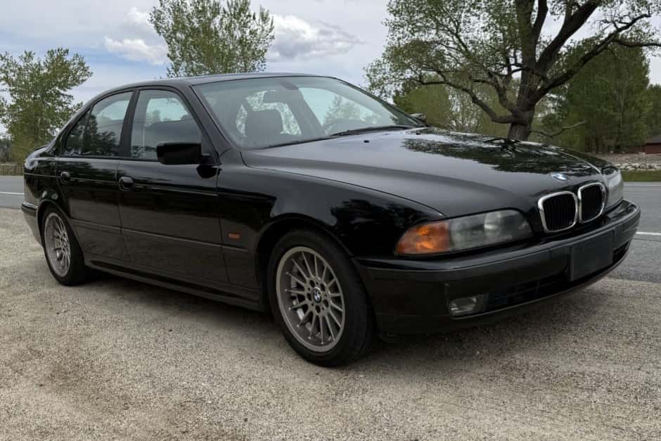 2000 BMW E39 5-Series sold for $5,050