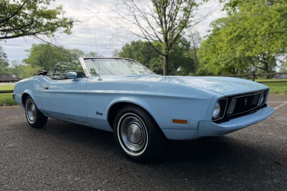 1973 Ford Mustang 1969-1973 sold for $11,000