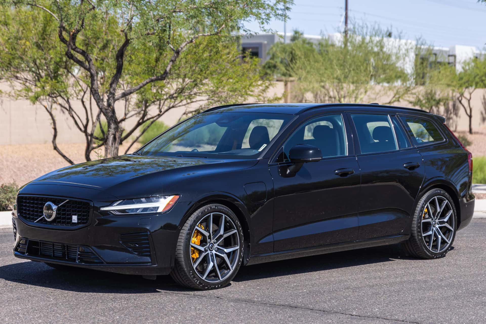 2025 Volvo V60 sold for $67,000