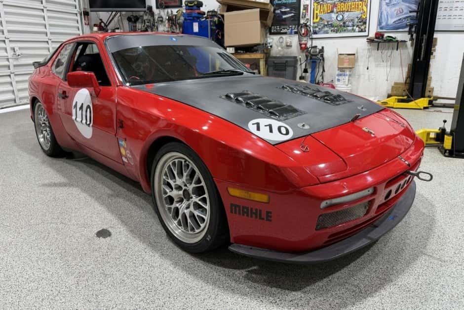 1989 Porsche 944 Turbo sold for $12,350