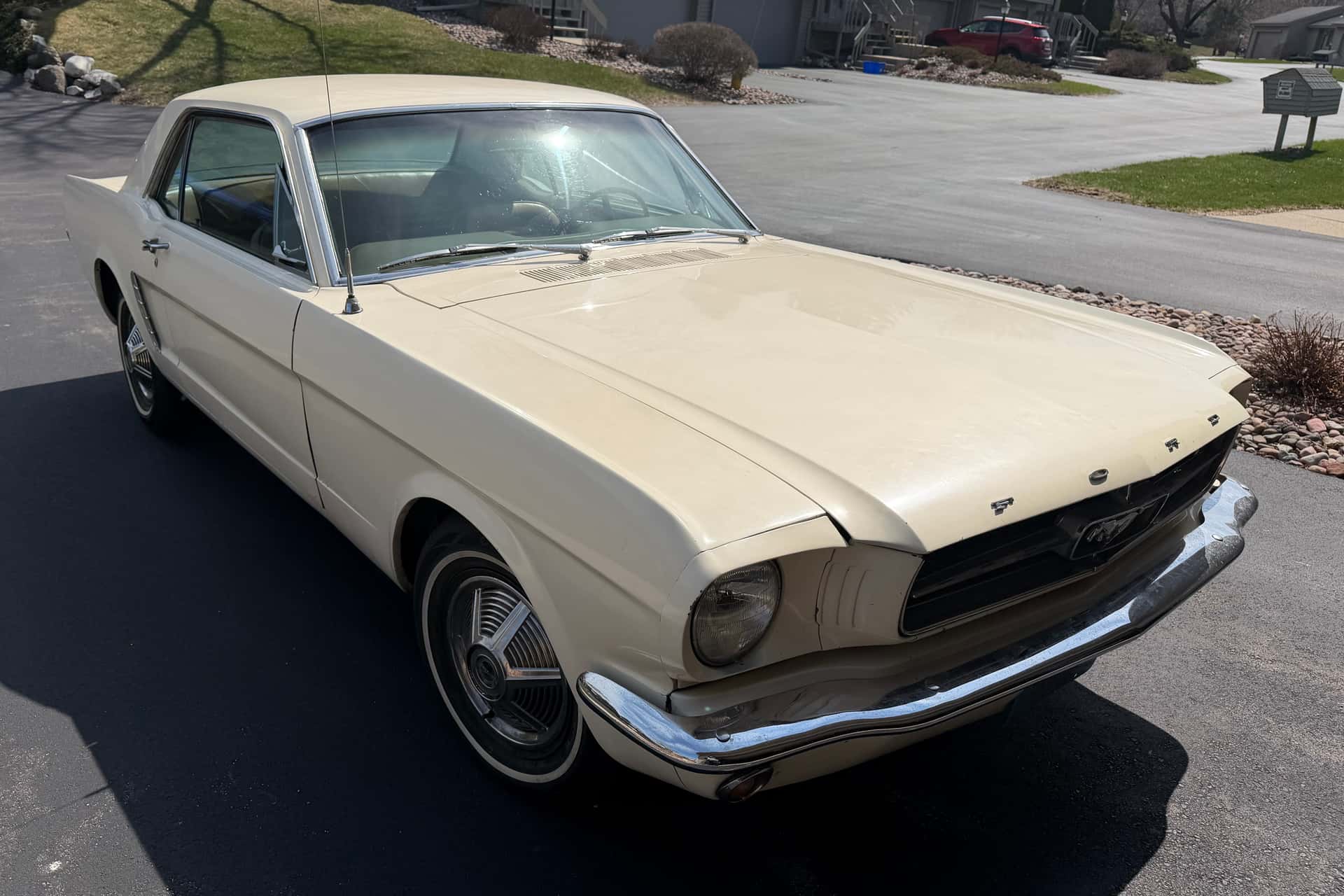 1965 Ford Mustang sold for $9,000
