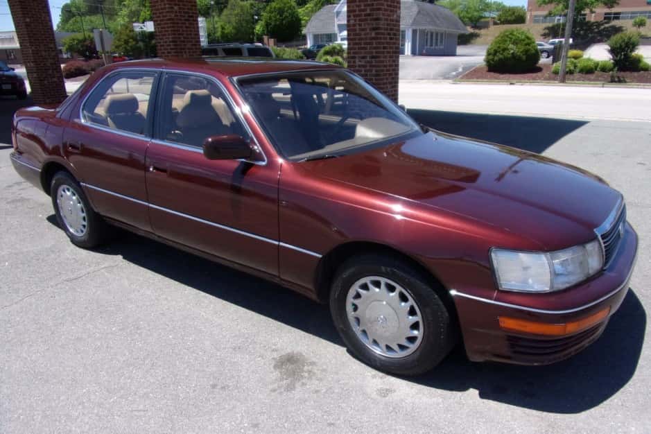 1991 Lexus XF10 LS400 sold for $6,500