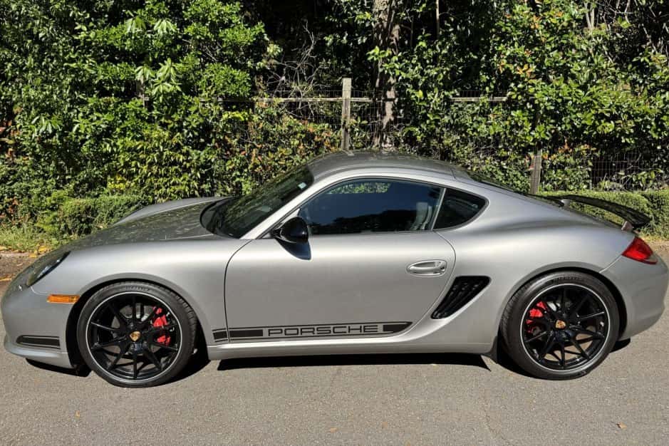 2012 Porsche 987 Cayman sold for $72,500