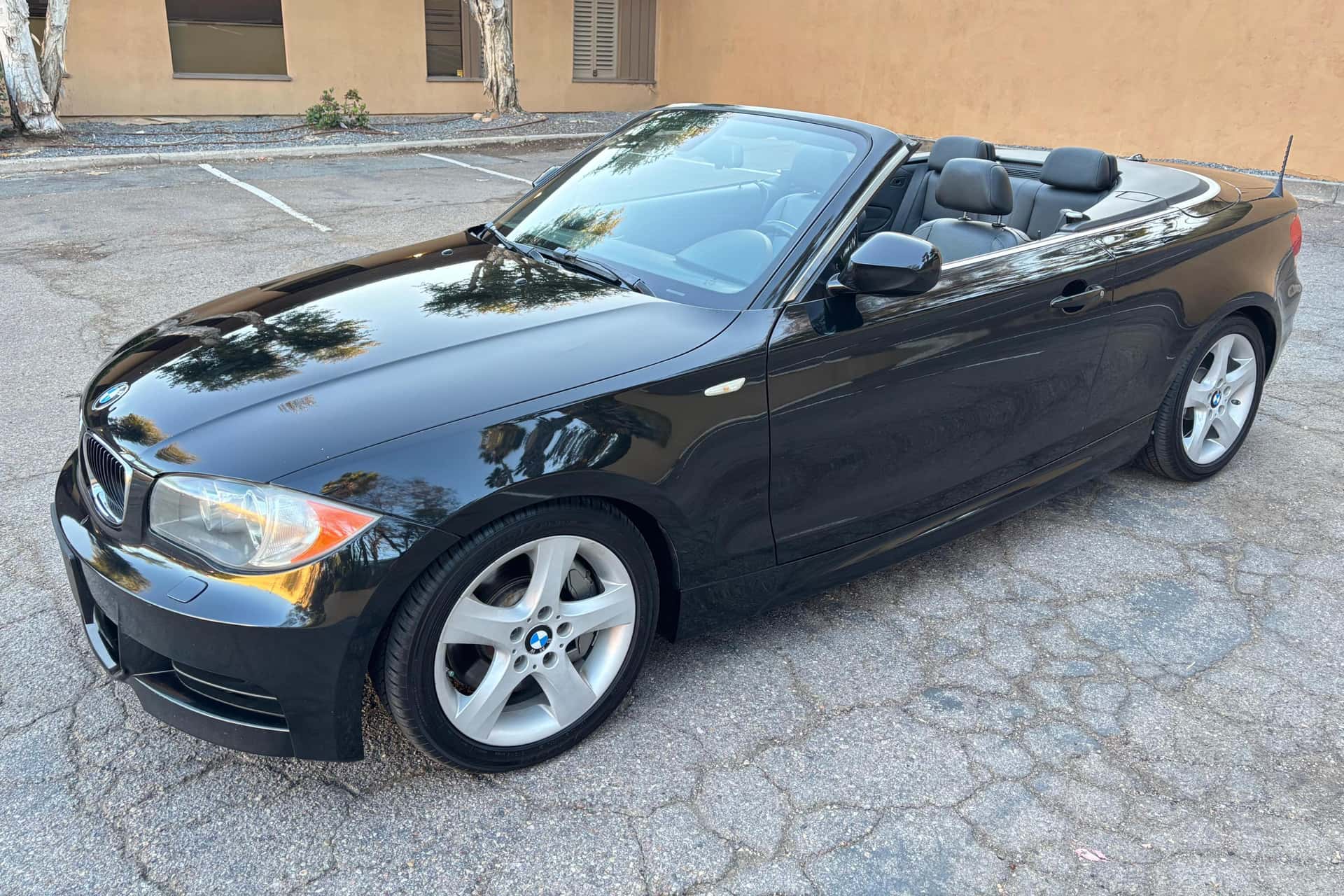 2011 BMW 1 Series sold for $5,350