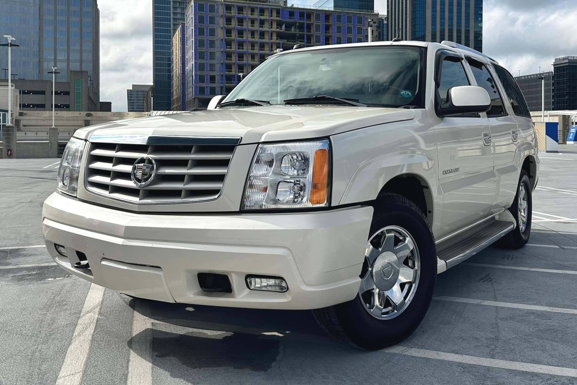 2005 Cadillac Escalade sold for $5,600