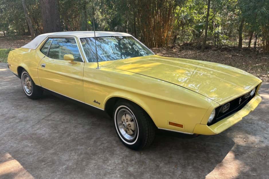 1972 Ford Mustang 1969-1973 sold for $10,250
