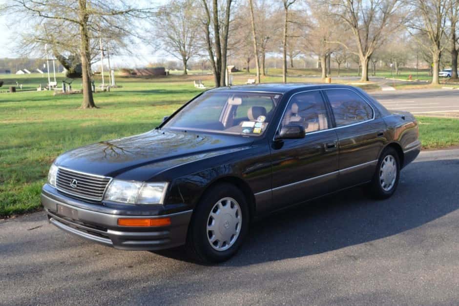 1995 Lexus XF20 LS400 sold for $16,250