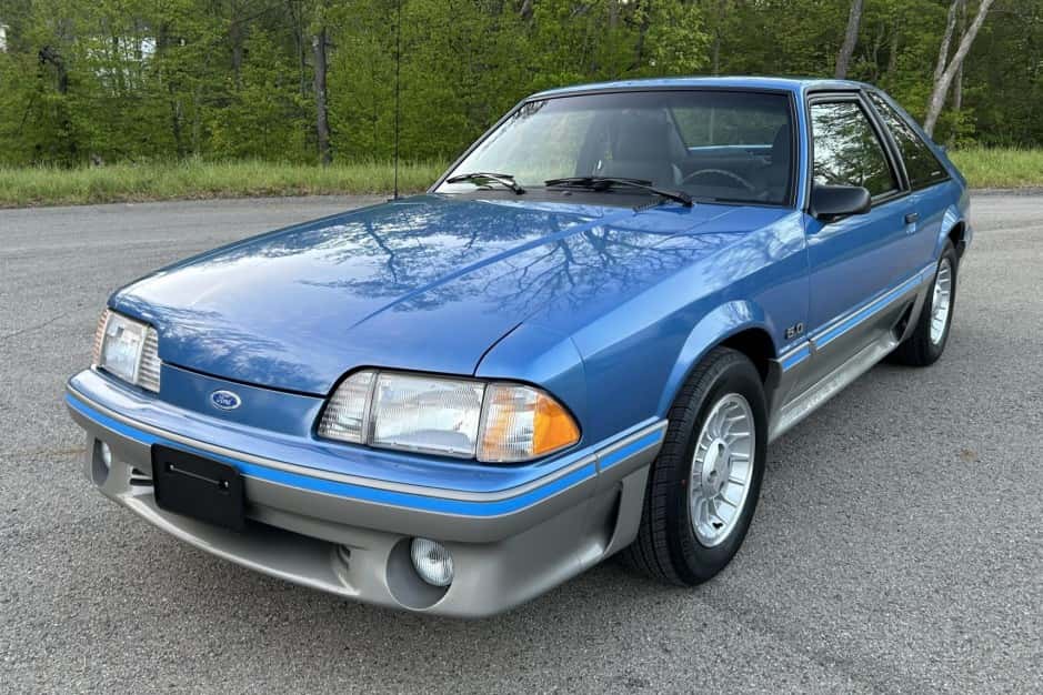 1989 Ford Fox-Body Mustang sold for $35,509